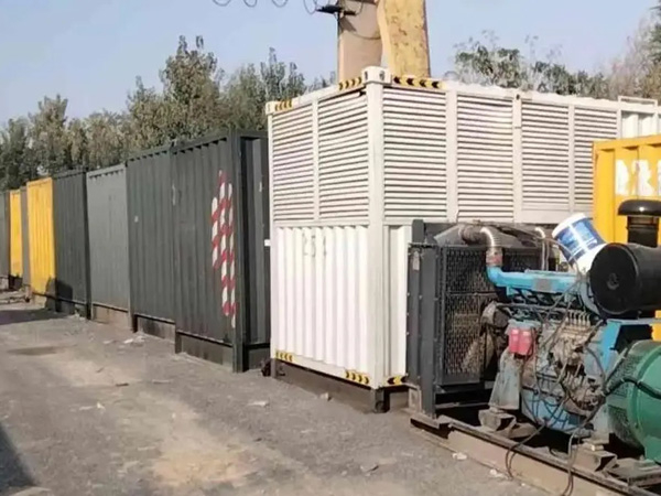 巩义200KW柴油发电机机组每小时油耗是多少？